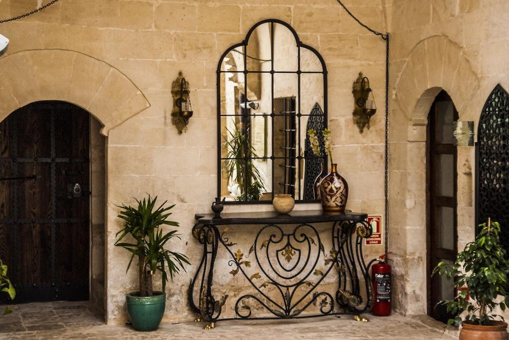 Mardius Tarihi Konak Mardin Buitenkant foto