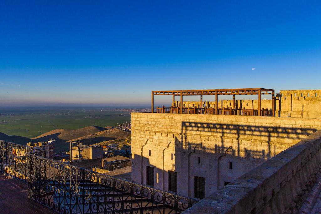 Mardius Tarihi Konak Mardin Buitenkant foto
