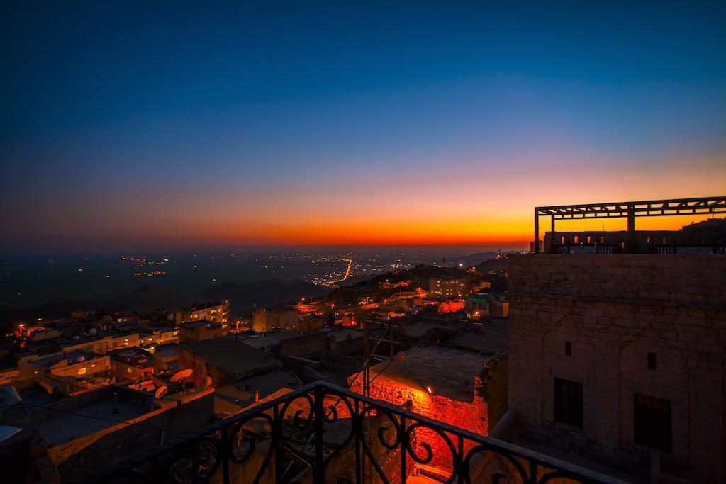 Mardius Tarihi Konak Mardin Buitenkant foto