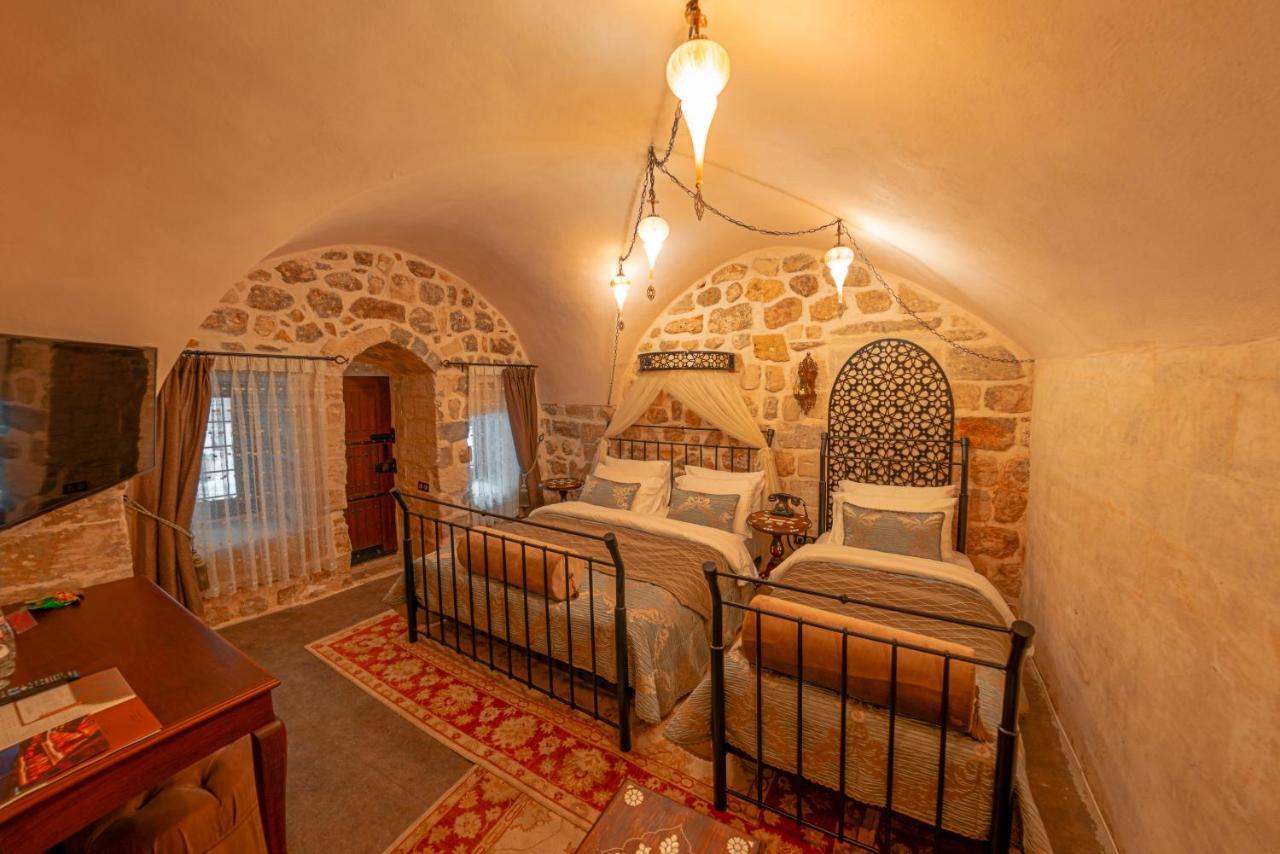 Mardius Tarihi Konak Mardin Buitenkant foto